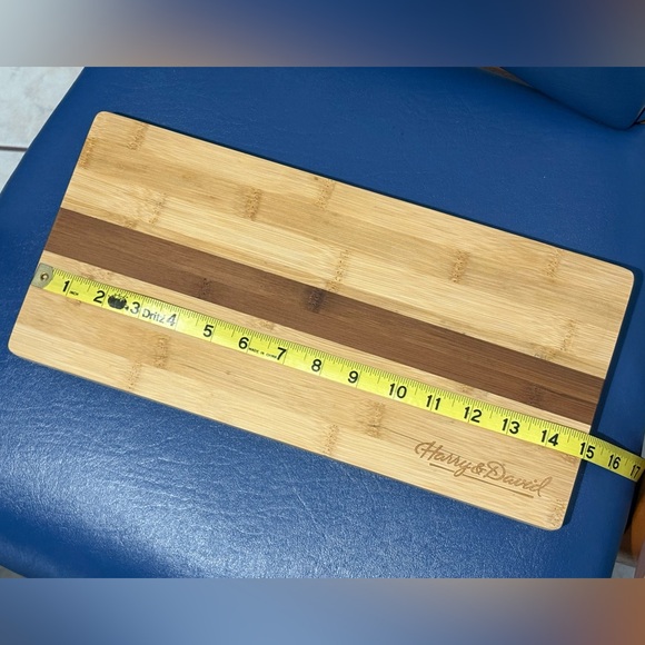 New Harry & David Bamboo Cutting Board - Picture 10 of 12